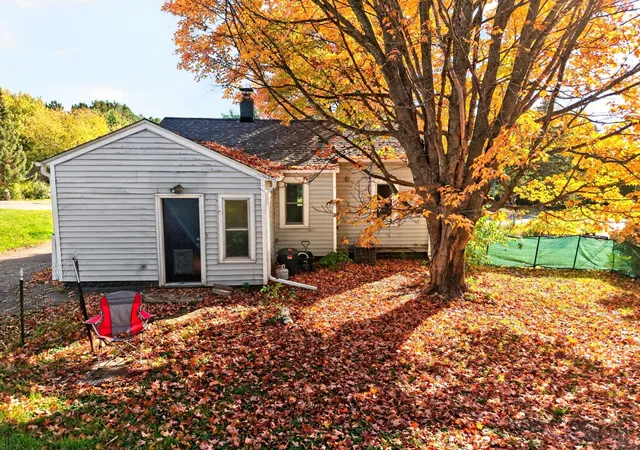 Photo 2 of Single family home for sale at 2115 Doddridge Ave, Cloquet, MN 55720 | MLS# 7156250 | Listing updated on 2026-10-08