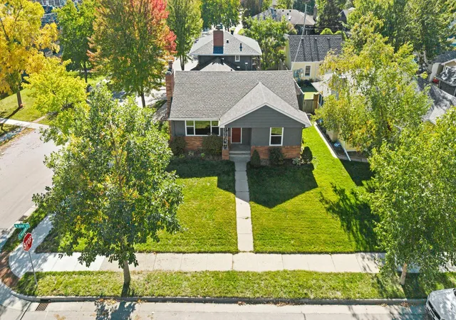 Photo 4 of Single family home for sale at 2001 W 61st Street, Minneapolis, MN 55419 | MLS# 7156321 | Listing updated on 2026-10-09