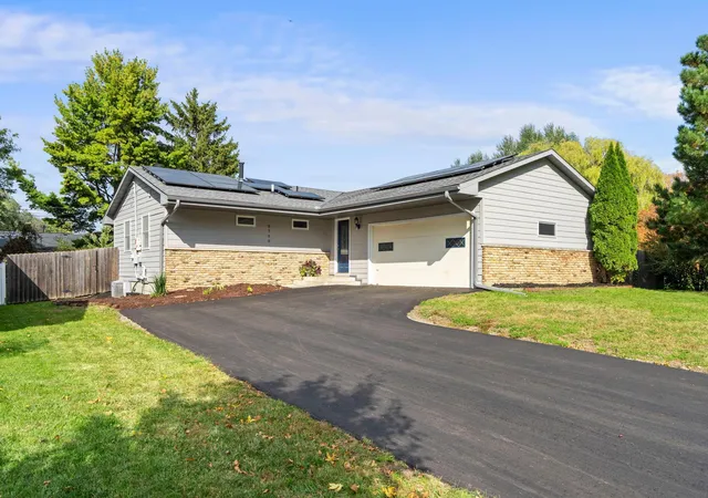Photo 1 of Single family home for sale at 8700 40th Avenue N, Minneapolis, MN 55427 | MLS# 7156328 | Listing updated on 2026-10-08