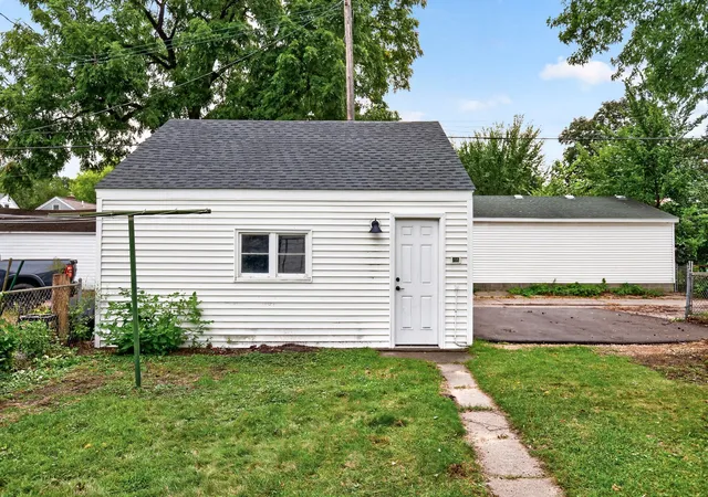 Photo 11 of Single family home for sale at 5729 43rd Avenue S, Minneapolis, MN 55417 | MLS# 7156339 | Listing updated on 2026-10-08