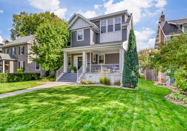 Photo 3 of Single family home for sale at 910 8th Street S, Fargo, ND 58103 | MLS# 7156341 | Listing updated on 2026-10-14