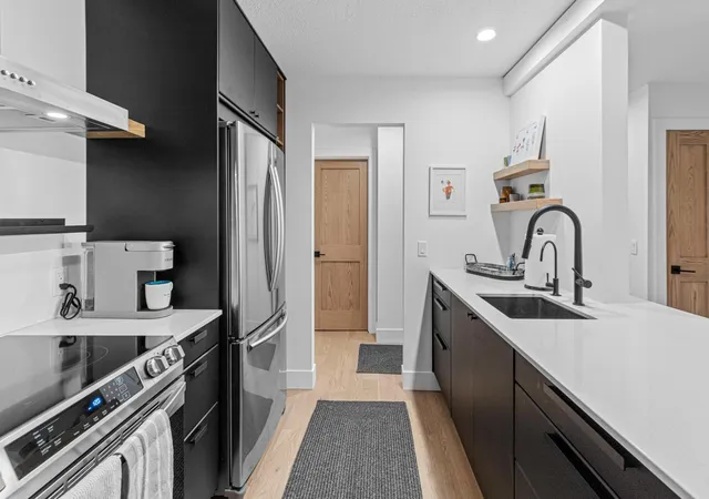 Photo 3 of Condo for sale at 205 Barry Ave S #311, Wayzata, MN 55391 | MLS# 7156343 | Listing updated on 2026-10-09