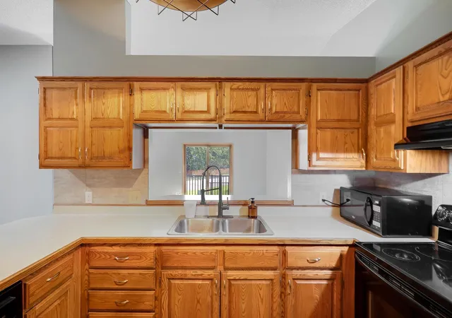 Photo 4 of Single family home for sale at 11139 Edgewood Cir N, Champlin, MN 55316 | MLS# 7156354 | Listing updated on 2026-10-08