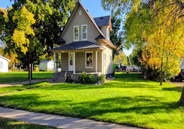 Photo 4 of Single family home for sale at 521 State Hwy 55, Wendell, MN 56590 | MLS# 7156367 | Listing updated on 2026-10-07