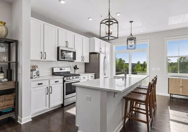 Photo 4 of Single family home for sale at 6969 Archer Ct, Inver Grove Heights, MN 55077 | MLS# 7156374 | Listing updated on 2026-10-20