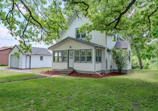 Photo 2 of Single family home for sale at 1003 Lindbergh Dr S, Little Falls, MN 56345 | MLS# 7156376 | Listing updated on 2026-10-08