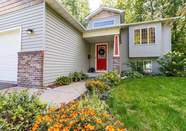Photo 1 of Single family home for sale at 5309 34th Place N, Minneapolis, MN 55422 | MLS# 7156391 | Listing updated on 2026-10-09