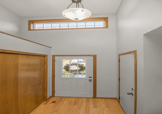 Photo 3 of Single family home for sale at 5309 34th Place N, Minneapolis, MN 55422 | MLS# 7156391 | Listing updated on 2026-10-09