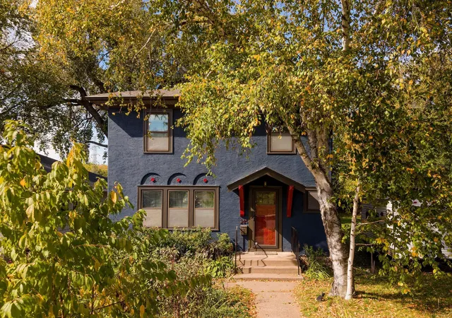 Photo 2 of Single family home for sale at 285 Queen Ave N, Minneapolis, MN 55405 | MLS# 7156399 | Listing updated on 2026-10-23