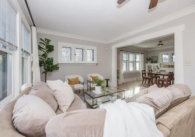 Photo 3 of Single family home for sale at 285 Queen Ave N, Minneapolis, MN 55405 | MLS# 7156399 | Listing updated on 2026-10-23