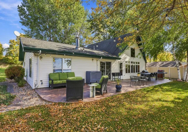 Photo 3 of Single family home for sale at 43537 Inlet Beach Rd, Pelican Rapids, MN 56572 | MLS# 7156414 | Listing updated on 2026-10-22
