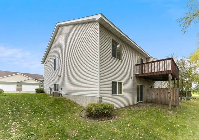 Photo 3 of Townhouse for sale at 206 Rock Brk Blvd, Montrose, MN 55363 | MLS# 7156420 | Listing updated on 2026-10-10