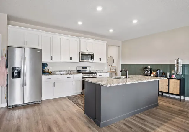 Photo 3 of Single family home for sale at 10040 Twin Lakes Pkwy, Elk River, MN 55330 | MLS# 7156426 | Listing updated on 2026-10-20