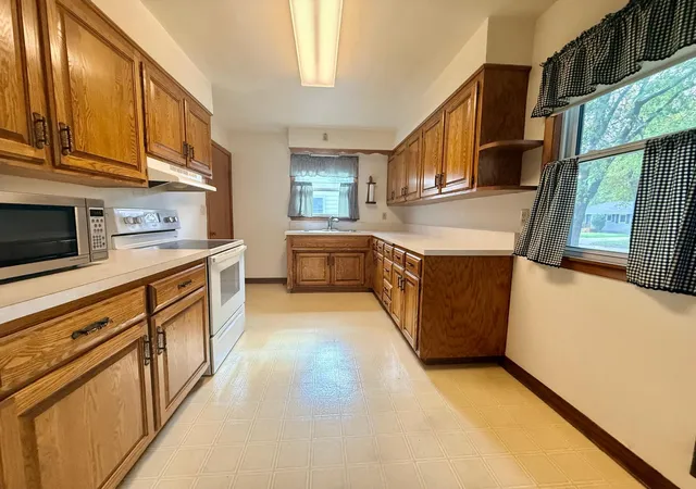 Photo 3 of Single family home for sale at 1114 10 1/2 St N, Moorhead, MN 56560 | MLS# 7156431 | Listing updated on 2026-10-08