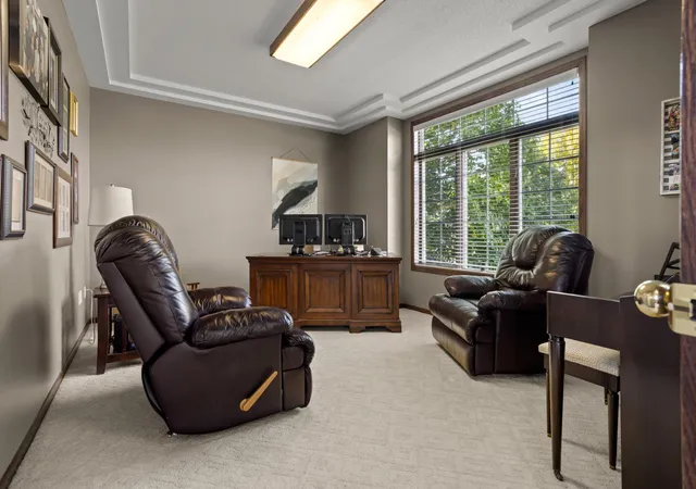 Photo 4 of Single family home for sale at 5010 Meadow Crk Dr S, Fargo, ND 58104 | MLS# 7156452 | Listing updated on 2026-10-09