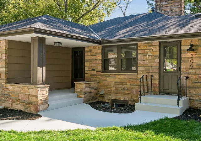 Photo 3 of Single family home for sale at 709 E 61st Street, Minneapolis, MN 55417 | MLS# 7156476 | Listing updated on 2026-10-09