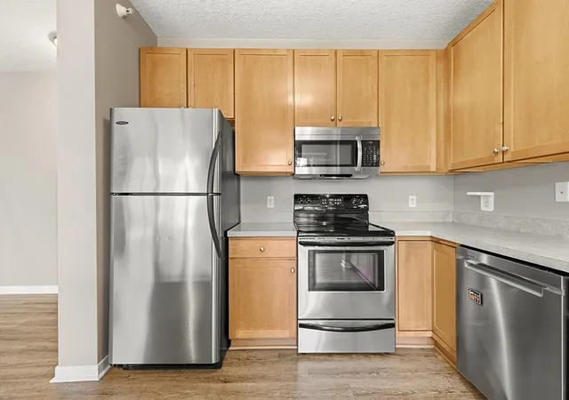 Photo 3 of Condo for sale at 1070 Grandview Ct Ne #110, Minneapolis, MN 55421 | MLS# 7156482 | Listing updated on 2026-10-09