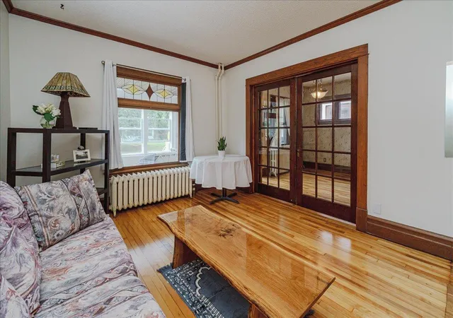 Photo 1 of Single family home for sale at 1263 Minnehaha Ave W, Saint Paul, MN 55104 | MLS# 7156485 | Listing updated on 2026-10-19