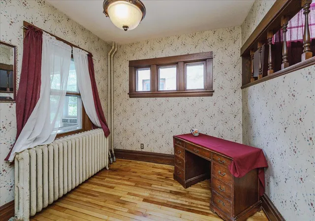 Photo 4 of Single family home for sale at 1263 Minnehaha Ave W, Saint Paul, MN 55104 | MLS# 7156485 | Listing updated on 2026-10-08