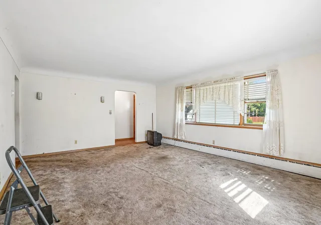 Photo 4 of Single family home for sale at 10054 Nicollet Ave S, Minneapolis, MN 55420 | MLS# 7156498 | Listing updated on 2026-10-10