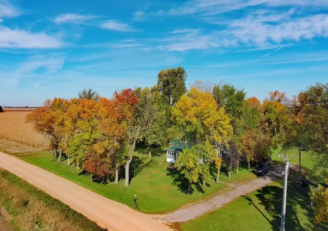 Photo 3 of Single family home for sale at 10509 270th Street, Milroy, MN 56263 | MLS# 7156518 | Listing updated on 2026-10-10