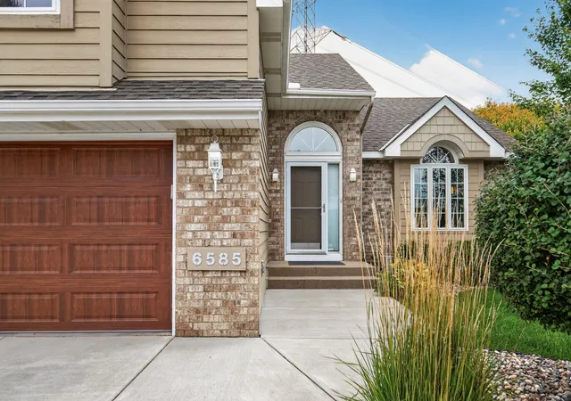 Photo 2 of Single family home for sale at 6585 Promontory Dr, Eden Prairie, MN 55346 | MLS# 7156520 | Listing updated on 2026-10-08