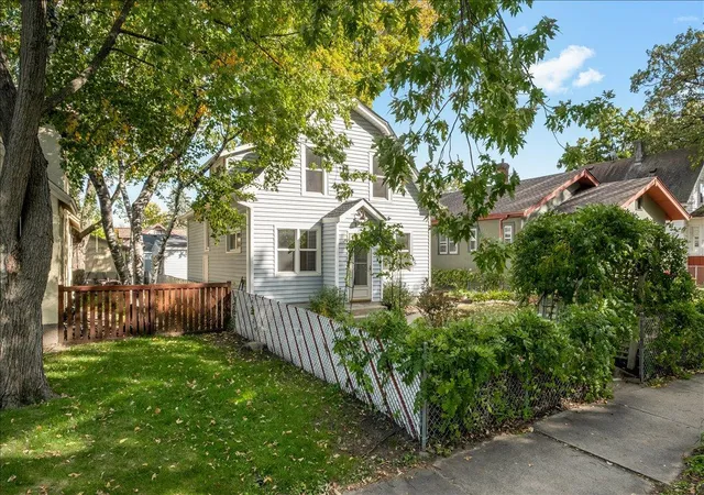 Photo 3 of Single family home for sale at 2909 41st Avenue S, Minneapolis, MN 55406 | MLS# 7156523 | Listing updated on 2026-10-09