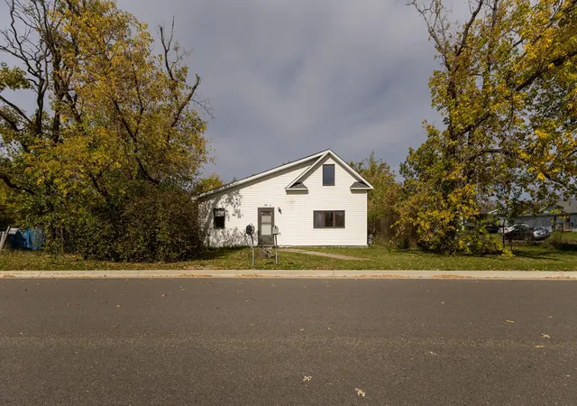 Photo 2 of Single family home for sale at 1311 3rd Street SE, Bemidji, MN 56601 | MLS# 7156526 | Listing updated on 2026-10-08