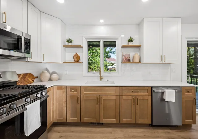 Photo 3 of Single family home for sale at 17532 Jaguar Path, Lakeville, MN 55044 | MLS# 7156528 | Listing updated on 2026-10-09