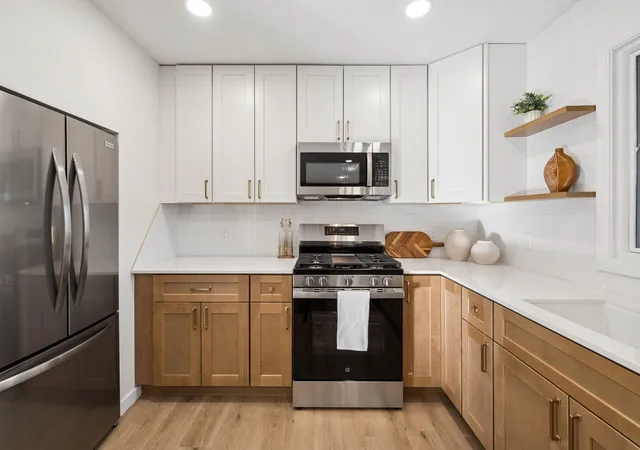 Photo 4 of Single family home for sale at 17532 Jaguar Path, Lakeville, MN 55044 | MLS# 7156528 | Listing updated on 2026-10-09
