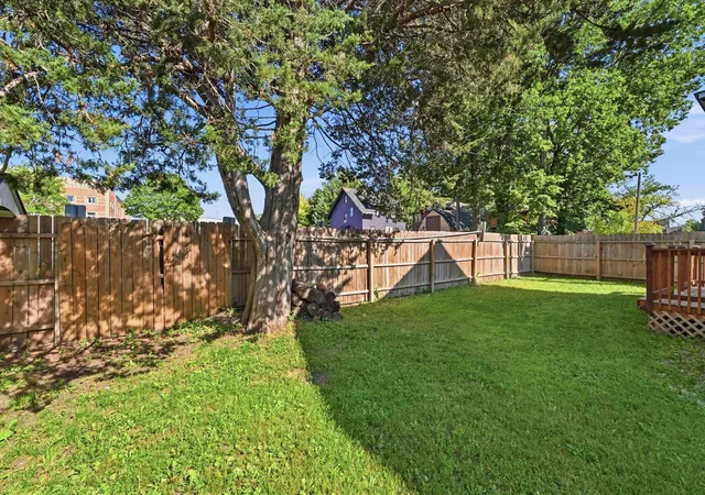 Photo 3 of Single family home for sale at 321 7th Street SW, Willmar, MN 56201 | MLS# 7156533 | Listing updated on 2026-10-15