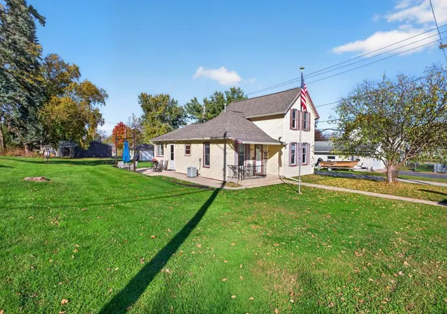 Photo 1 of Single family home for sale at 243 W 15th Street, Saint Charles, MN 55972 | MLS# 7156534 | Listing updated on 2026-10-16