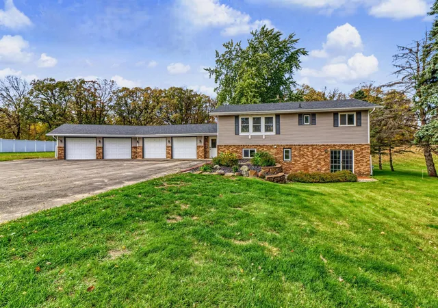 Photo 1 of Single family home for sale at 21240 Brookridge Ln, Detroit Lakes, MN 56501 | MLS# 7156556 | Listing updated on 2026-10-10