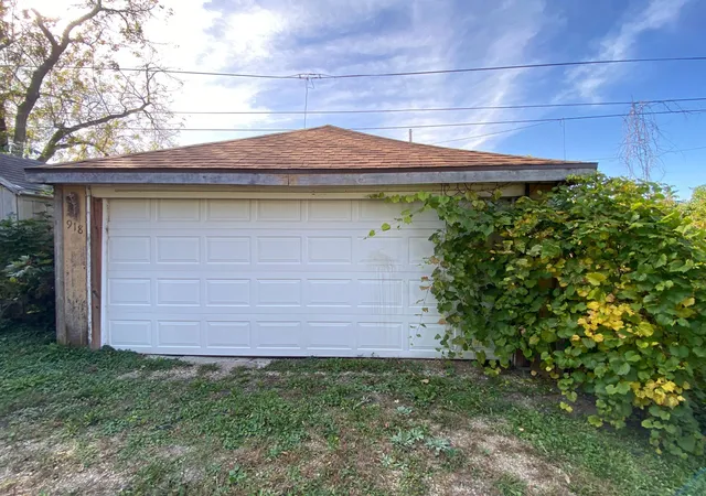 Photo 37 of Single family home for sale at 918 S Newton Ave, Albert Lea, MN 56007 | MLS# 7156557 | Listing updated on 2026-10-08