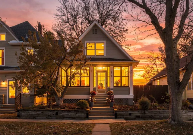 Photo 1 of Single family home for sale at 725 Tuscarora Ave, Saint Paul, MN 55102 | MLS# 7156564 | Listing updated on 2026-10-23