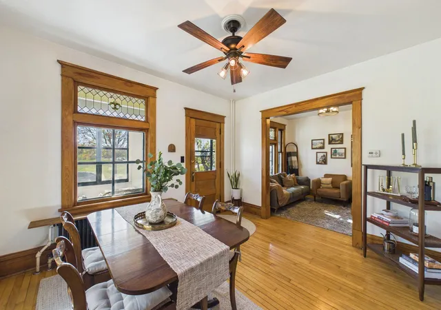 Photo 3 of Single family home for sale at 725 Tuscarora Ave, Saint Paul, MN 55102 | MLS# 7156564 | Listing updated on 2026-10-23