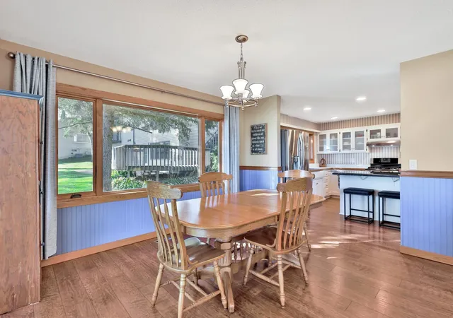 Photo 4 of Single family home for sale at 31137 Peninsula Ave, Lindstrom, MN 55045 | MLS# 7156571 | Listing updated on 2026-10-09