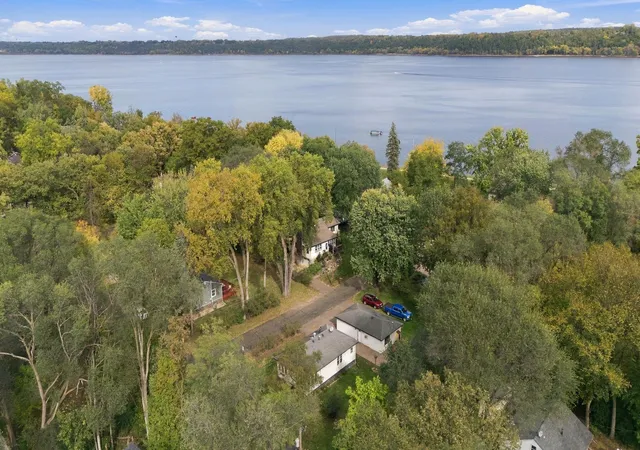 Photo 1 of Single family home for sale at 1865 Redwing Ave S, Lakeland, MN 55043 | MLS# 7156575 | Listing updated on 2026-10-09