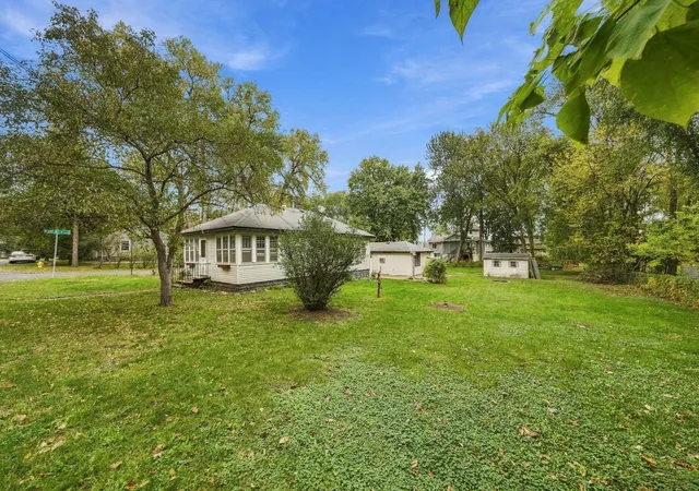 Photo 3 of Single family home for sale at 1865 Redwing Ave S, Lakeland, MN 55043 | MLS# 7156575 | Listing updated on 2026-10-09