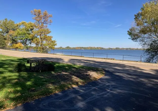 Photo 2 of Single family home for sale at 1201 Clear Lake Dr, Waseca, MN 56093 | MLS# 7156578 | Listing updated on 2026-10-13