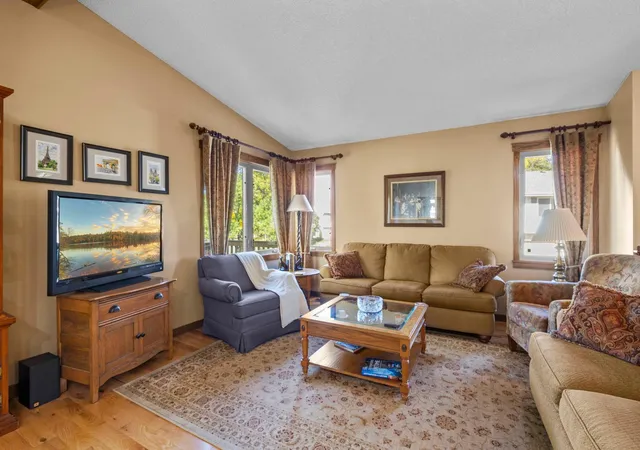 Photo 4 of Single family home for sale at 4146 Goldenrod Ln N, Minneapolis, MN 55441 | MLS# 7156587 | Listing updated on 2026-10-09