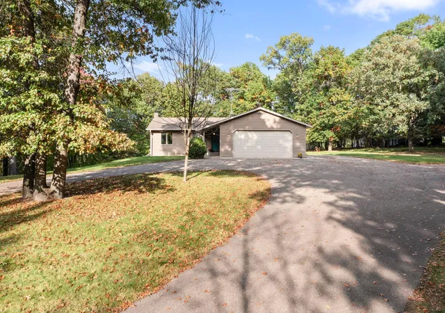 Single family home for sale at 31363 Tyler Ct NE, Cambridge, MN 55008 | MLS# 7156591