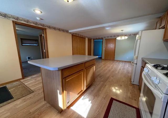 Photo 4 of Single family home for sale at 1636 Dover St, Worthington, MN 56187 | MLS# 7156606 | Listing updated on 2026-10-12