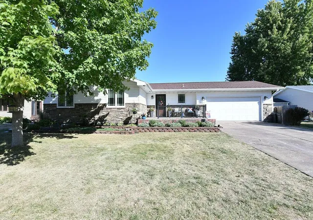 Photo 2 of Sale Pending at 2213 26 1/2 Ave S, Fargo, ND 58103 | MLS# 7156618 | Listing updated on 2026-10-22