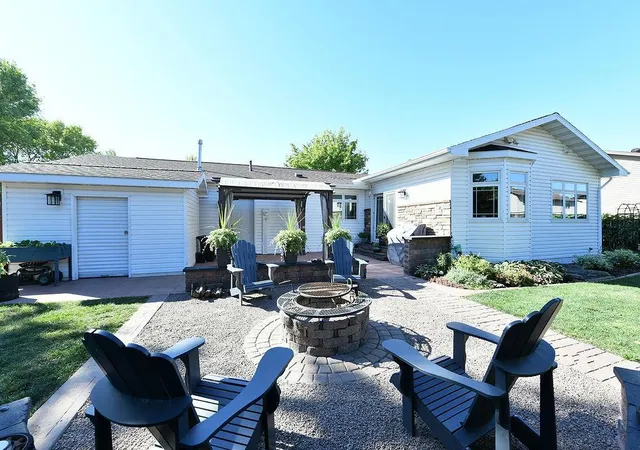 Photo 4 of Single family home for sale at 2213 26 1/2 Ave S, Fargo, ND 58103 | MLS# 7156618 | Listing updated on 2026-10-10