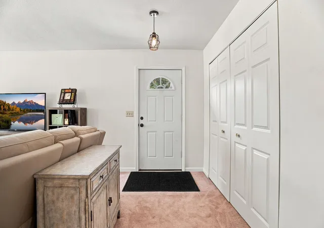 Photo 2 of Single family home for sale at 1623 Highway 96 E, Saint Paul, MN 55110 | MLS# 7156620 | Listing updated on 2026-10-27