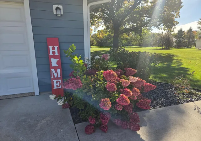 Photo 3 of Sale Pending at 824 N Pokegama Ave, Grand Rapids, MN 55744 | MLS# 7156646 | Listing updated on 2026-10-12