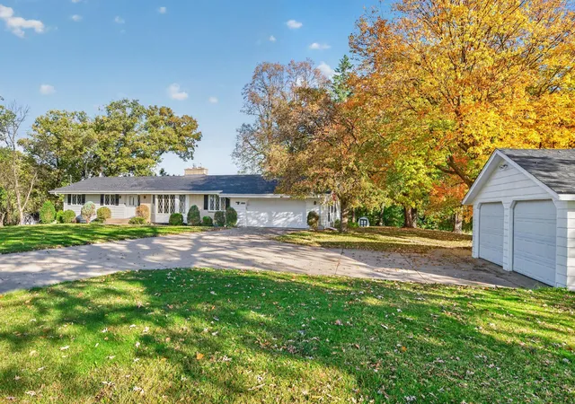 Photo 2 of Single family home for sale at 21100 93rd Avenue N, Hamel, MN 55340 | MLS# 7156653 | Listing updated on 2026-10-09