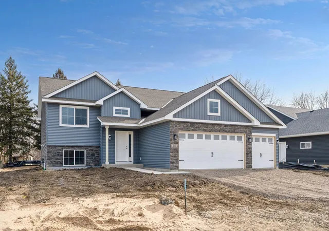 Photo 1 of Single family home for sale at 9719 Lydia Ln, Elko New Market, MN 55020 | MLS# 7156655 | Listing updated on 2026-10-08