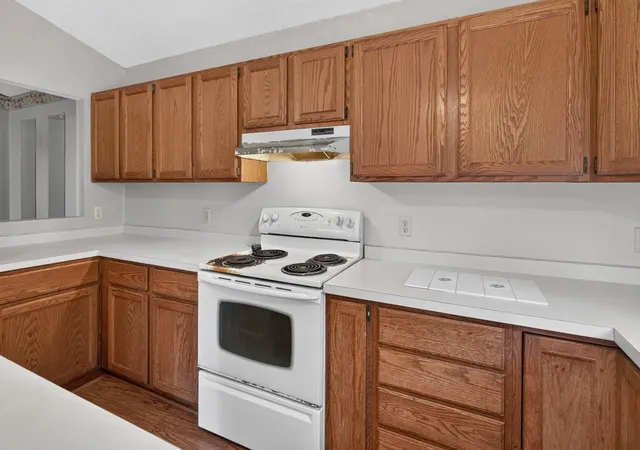 Photo 4 of Single family home for sale at 2578 Copper Cliff Trl, Saint Paul, MN 55125 | MLS# 7156665 | Listing updated on 2026-10-09